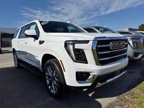 New 2026 GMC Yukon XL Elevation image 3
