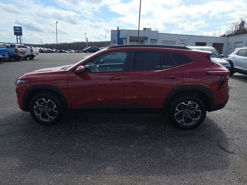 New 2026 Chevrolet Trax LT w/ Driver Confidence Package image 5