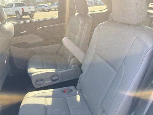 Used 2014 Toyota Highlander Limited image 22