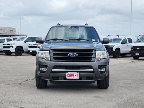 Used 2017 Ford Expedition EL Limited w/ Equipment Group 301A RWD image 2