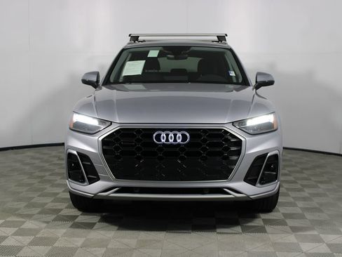 Used 2023 Audi Q5 2.0T Premium w/ Convenience Package AWD/4WD image 2