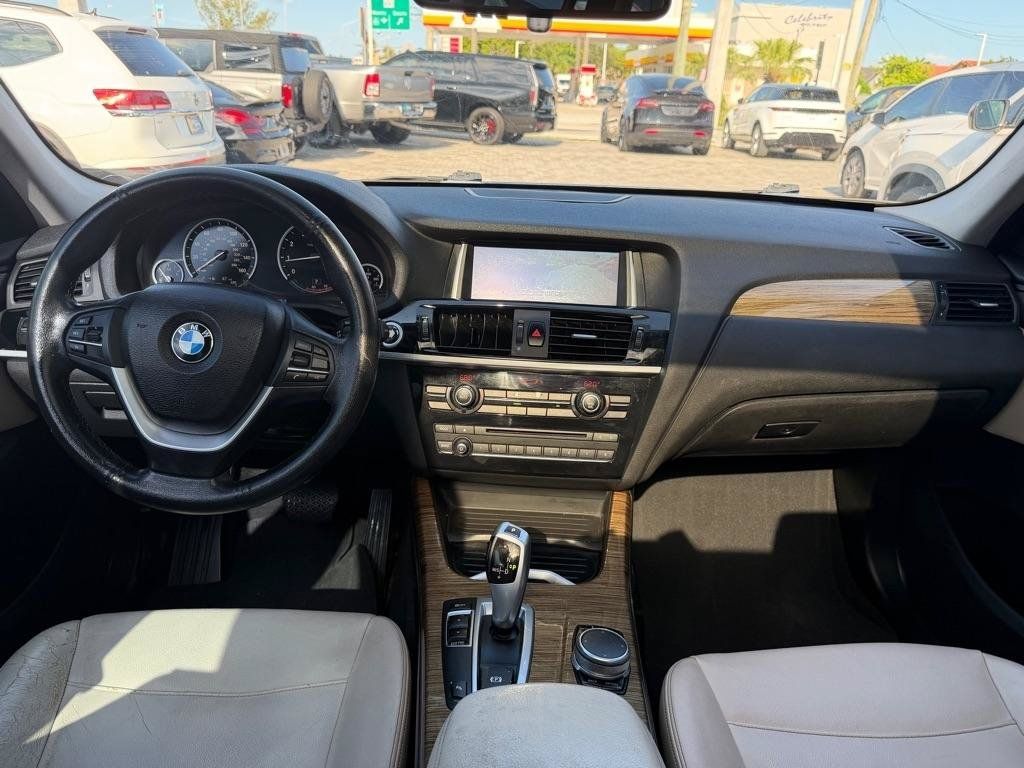 Used 2017 BMW X3 sDrive28i RWD image 14