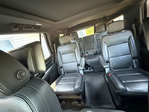 Used 2021 GMC Yukon Denali w/ Denali Premium Package RWD image 27