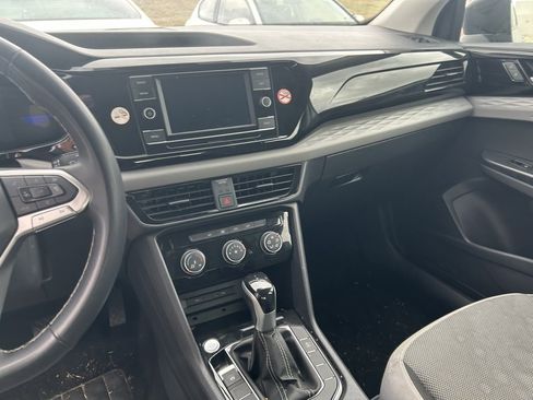 Used 2024 Volkswagen Taos S image 6