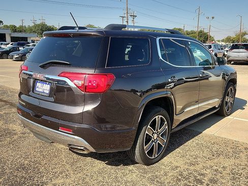 Used 2018 GMC Acadia Denali w/ Technology Package FWD image 3
