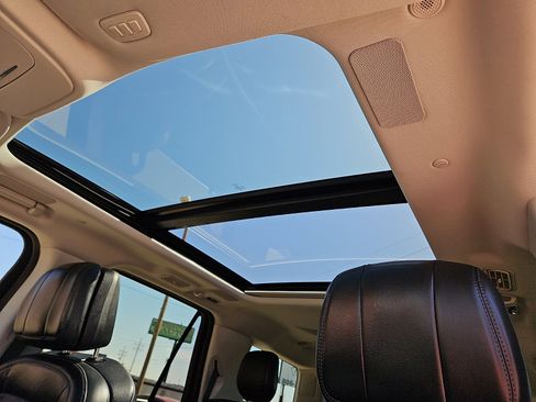 Used 2025 Lincoln Navigator Reserve AWD/4WD image 15