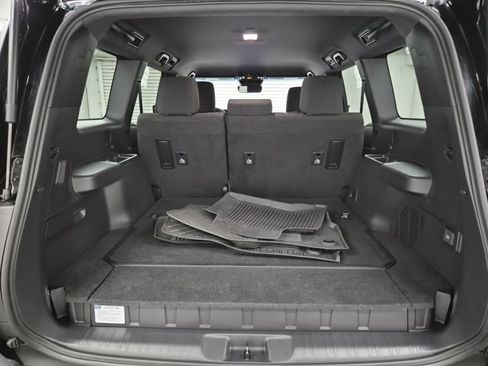 Used 2024 Toyota Land Cruiser image 8