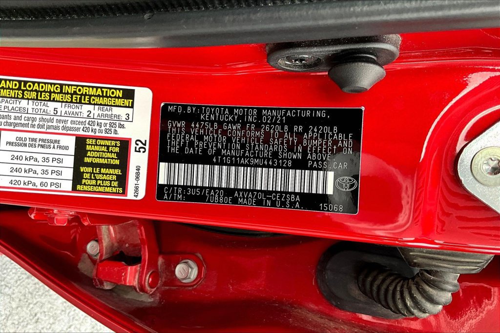 Used 2021 Toyota Camry SE FWD image 21
