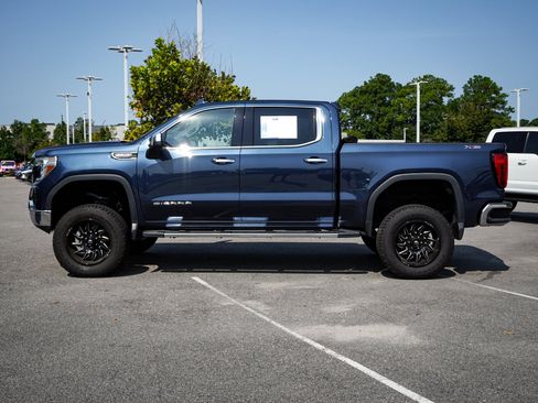 Used 2021 GMC Sierra 1500 SLT w/ SLT Premium Plus Package AWD/4WD image 7