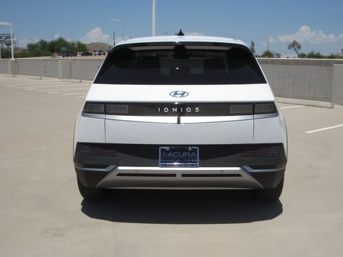 Used 2024 Hyundai Ioniq 5 SEL RWD image 7