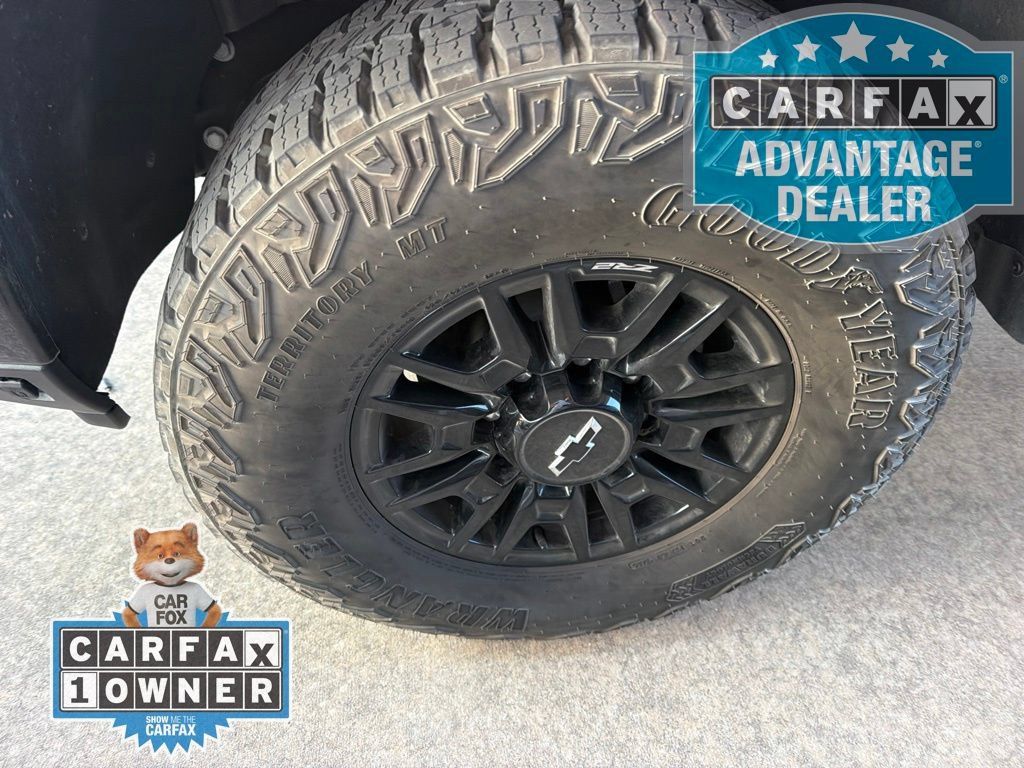 Used 2026 Chevrolet Silverado 2500 ZR2 w/ LPO, Dark Essentials Package AWD/4WD image 8