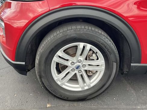 Certified 2024 Ford Explorer XLT w/ Equipment Group 202A image 10