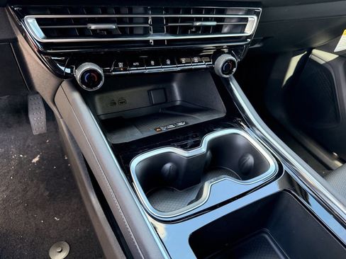 New 2026 Chevrolet Traverse LT image 23