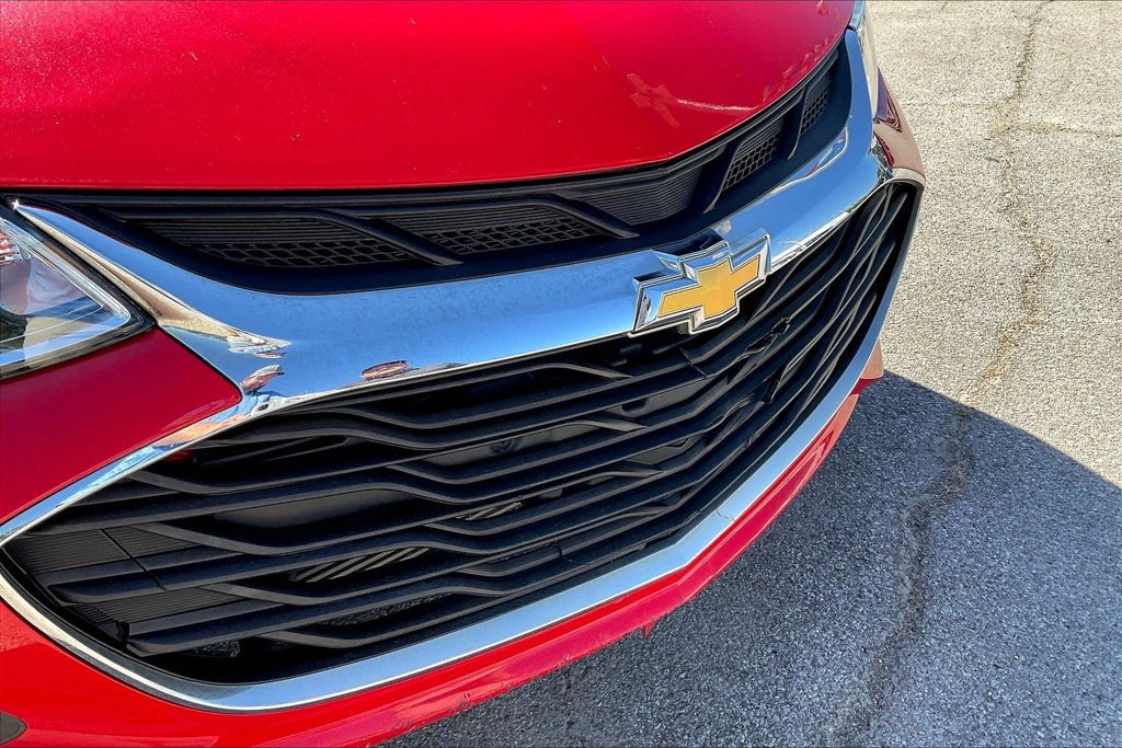 Used 2019 Chevrolet Cruze LS w/ LS Convenience Package FWD image 24