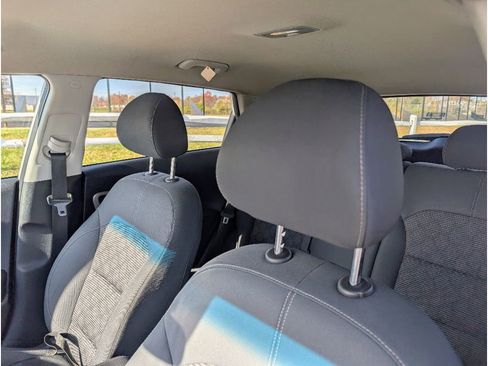 Used 2020 Kia Niro LX image 15