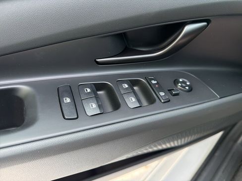 New 2026 Hyundai Elantra SEL Sport FWD image 30
