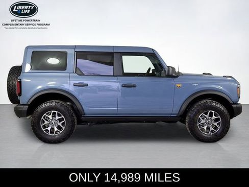 Used 2025 Ford Bronco Badlands AWD/4WD image 2