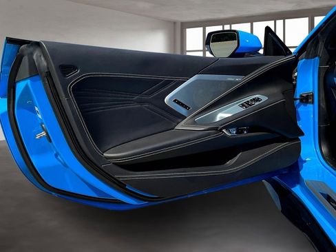 Used 2023 Chevrolet Corvette Z06 image 19