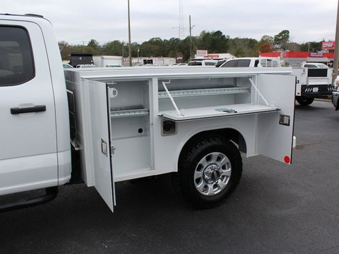 Used 2023 Ford F350 XLT w/ FX4 Off-Road Package image 19