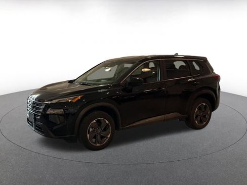 Used 2025 Nissan Rogue SV image 8