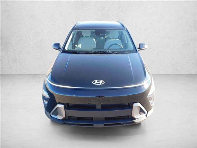 Used 2025 Hyundai Kona SEL FWD image 3