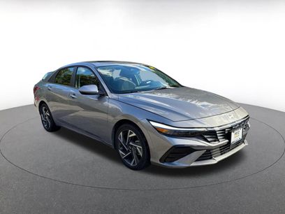 Used 2025 Hyundai Elantra SEL