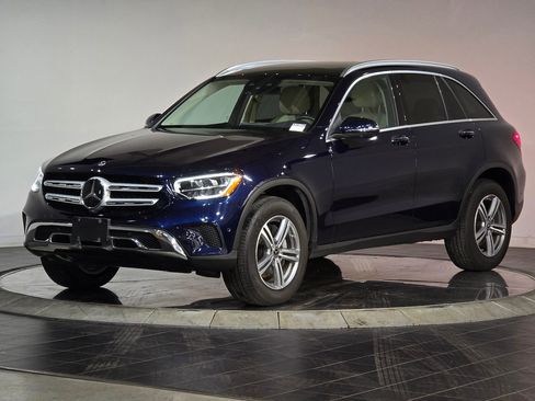 Used 2021 Mercedes-Benz GLC 300 4MATIC image 5