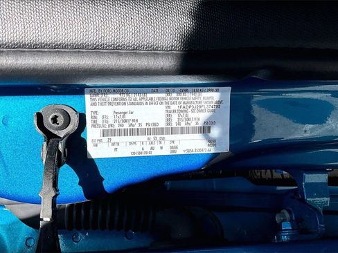 Used 2015 Ford Focus Titanium image 35