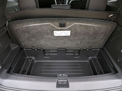 New 2026 GMC Acadia AT4 w/ Luxury Package image 37