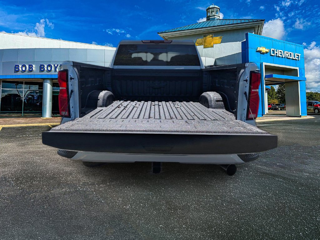 New 2026 Chevrolet Silverado 2500 High Country w/ High Country Premium Package AWD/4WD image 5