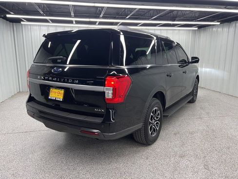 Used 2022 Ford Expedition Max XLT image 6