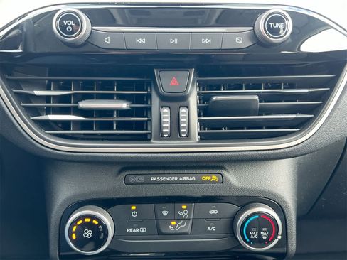 Used 2022 Ford Escape SE image 28