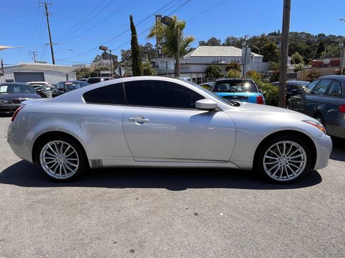 Used 2010 INFINITI G37 x Coupe w/ Premium Pkg AWD/4WD image 7