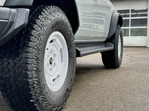 New 2026 Ford Bronco Heritage Edition AWD/4WD image 16