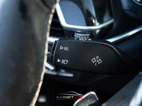 Used 2016 BMW 750i w/ M Sport Package image 29