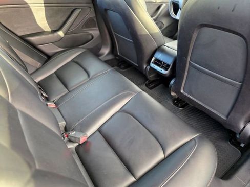 Used 2019 Tesla Model 3 Standard Range Plus image 35