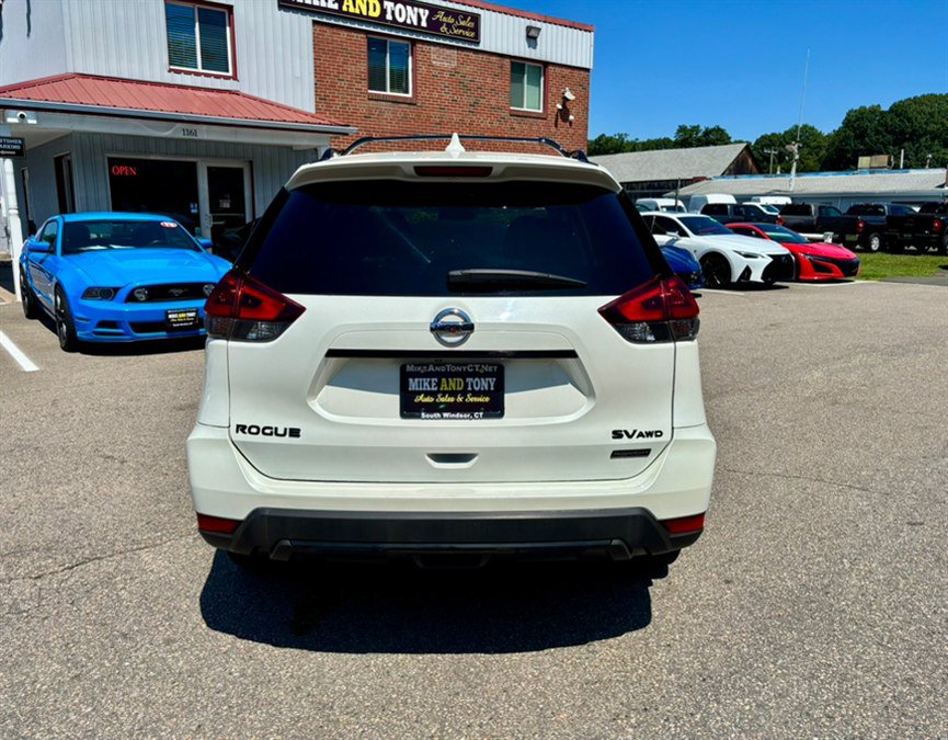 Used 2018 Nissan Rogue SV AWD/4WD image 7