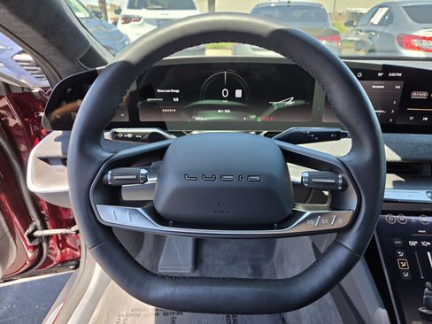 Used 2024 Lucid Air Touring AWD/4WD image 20