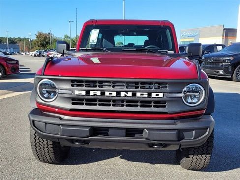 New 2025 Ford Bronco Base w/ Sasquatch Package image 2