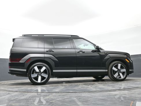 Used 2025 Hyundai Santa Fe Limited image 45