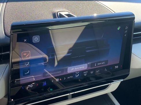 New 2026 Lincoln Nautilus Premier w/ Equipment Group 102A image 23