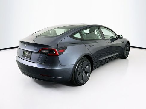 Used 2023 Tesla Model 3 Standard Range image 9