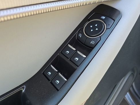 New 2026 Ford Explorer Active AWD/4WD image 9