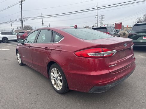 Used 2019 Ford Fusion SE image 7
