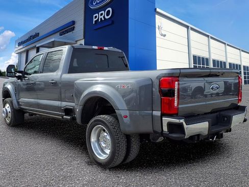 New 2025 Ford F450 Lariat w/ Lariat Ultimate Package image 2