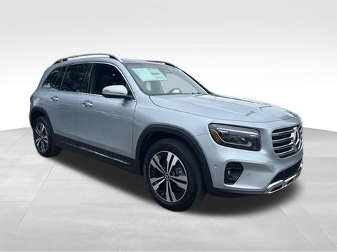 Used 2026 Mercedes-Benz GLB 250 image 8