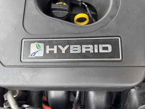 Used 2015 Ford Fusion SE w/ Equipment Group 502A FWD image 35