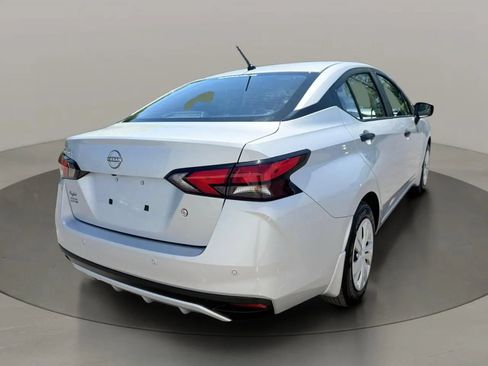 Used 2025 Nissan Versa S w/ Trunk Package FWD image 8