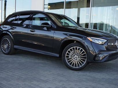 New 2025 Mercedes-Benz GLC 300