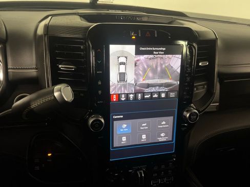 Used 2024 RAM 3500 Limited image 19